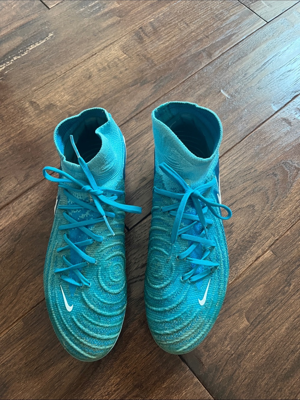 Nike Phantom Luna Teal Knit Ankle Soccer Cleats